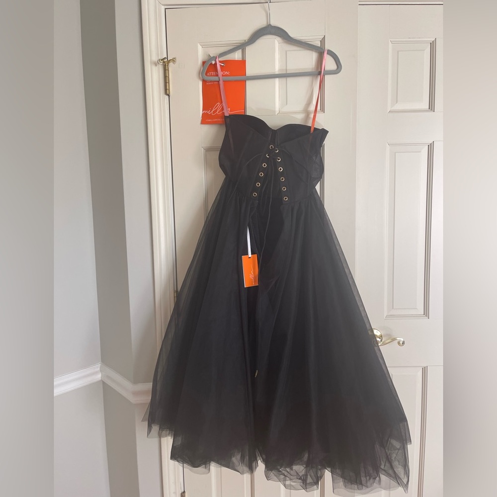 NWT Milla Dress Size Large - Picture 2 of 7